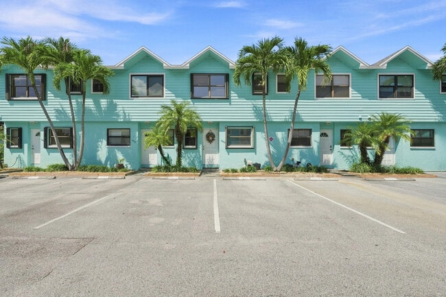 Building Photo - 13521 S Indian River Dr Unit 1003