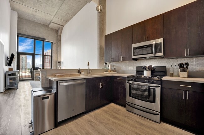 Photo - 320 E 21st St Unit 604