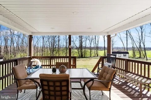 Photo - 377 Mooredale Rd
