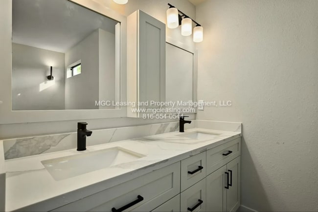 Photo - Oak Ridge Falls – Exterior Unit with 2-Car Garage! July Specials Available Now!