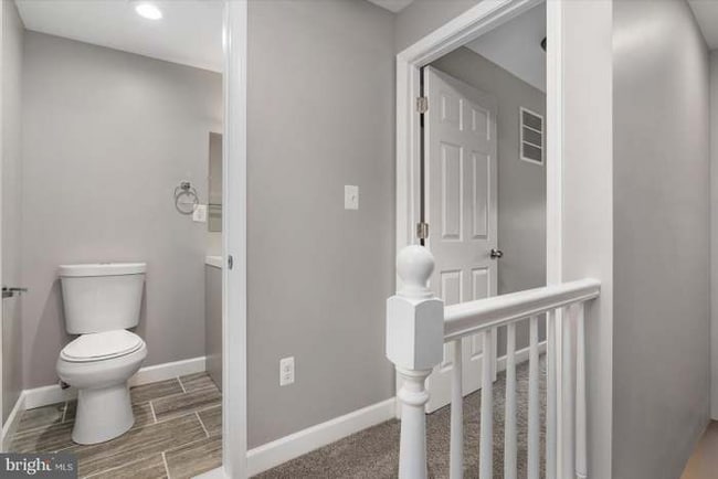 Photo - 1230 W Lombard St