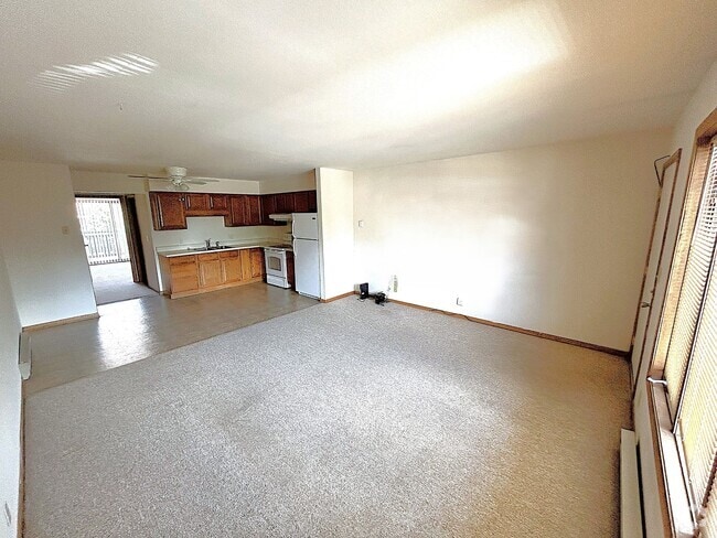 Building Photo - 780 Main St Unit A1 Rental