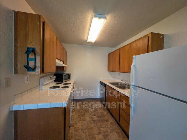 Photo - 409 W First Ave