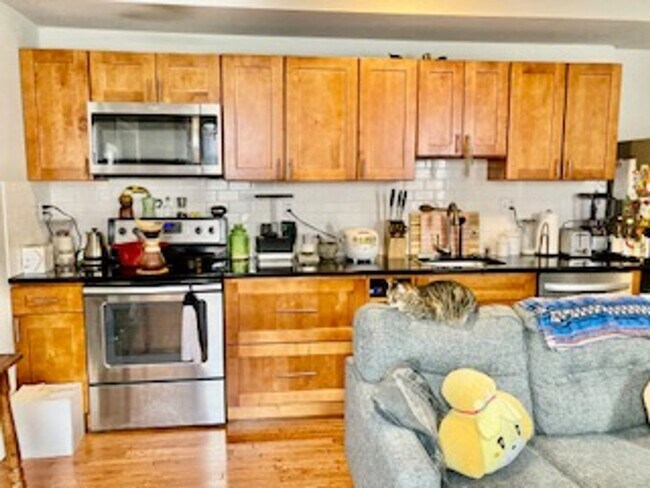 Photo - 5310 Pine St Unidad #1