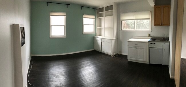 #A Studio View in - 1254 14th St Unit A