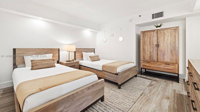 Photo - 2301 Collins Ave Unit 1126