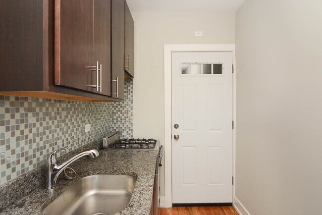 Photo - 2850 N Mildred Ave Unit J01W