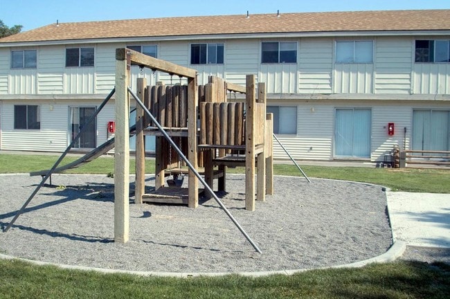 Photo - Phoenix Manor / Seville