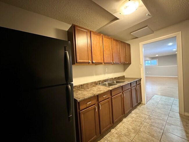 Photo - 1712-1751 51 St NW