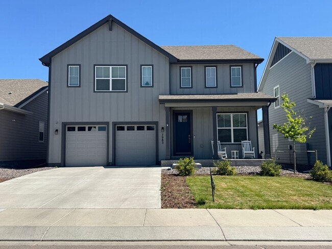 Building Photo - Exceptional 2 Story Home With Finished Basement!