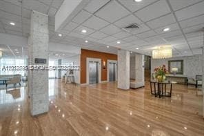 Building Photo - 1950 S Ocean Dr Unit 4D