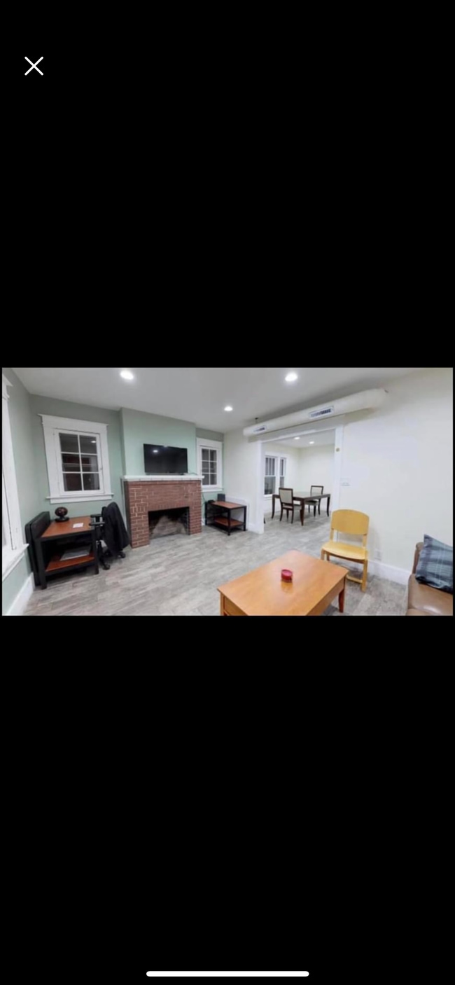 Building Photo - 11 North St Unit 1