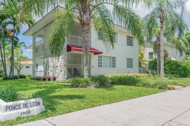 Building Photo - 3912 Ponce de Leon Blvd Unit 3912