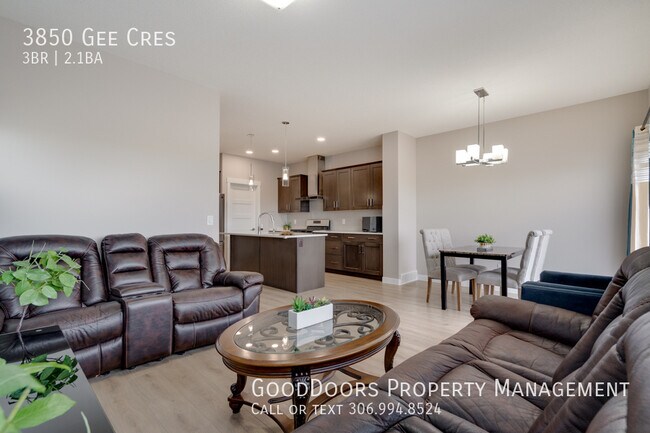 Photo - 3850 Gee Cres