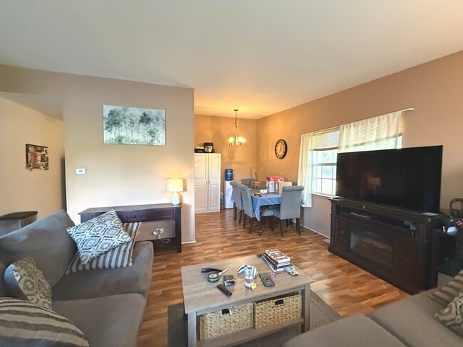 Photo - 301 Cherrywood Ct