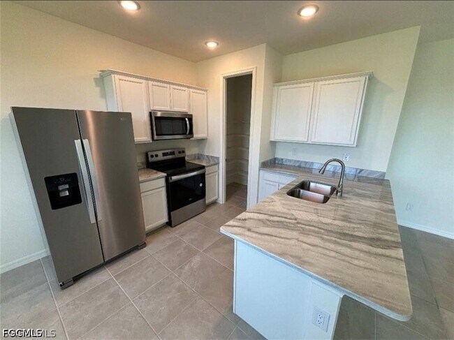 Photo - 408 NW 31st Pl