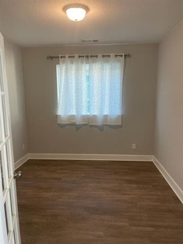 Photo - 2408 Cobbler St