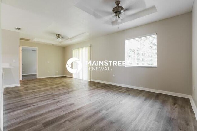 Photo - 3 Bedroom Pet-Friendly Home in North Port, FL with Main Street Renewal