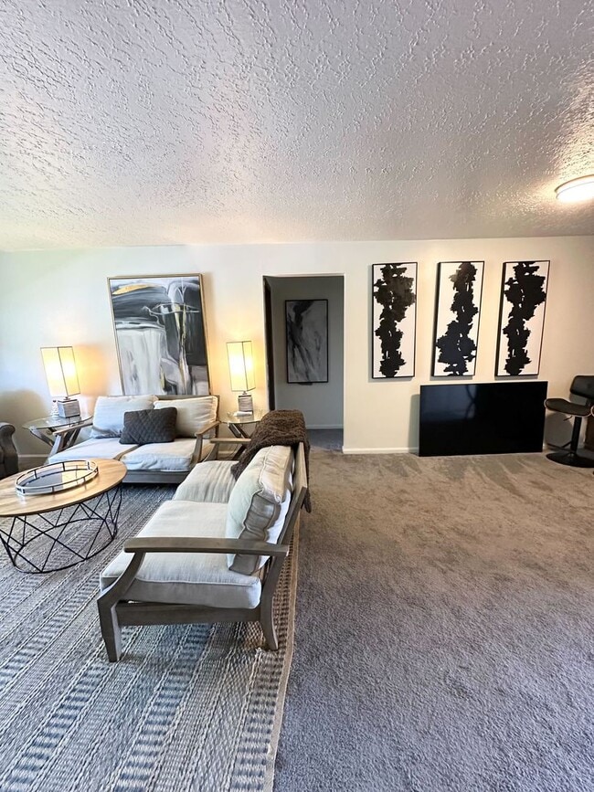Rent-ready this July: 2 Bedroom and 1 Bath... - Rent-ready this July: 2 Bedroom and 1 Bath... Apartment Unit Jefferson Trace 1-5