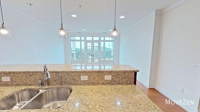 Photo - 710 Independence Pl