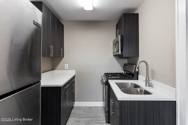 Photo - 909 Ash St Unit 2