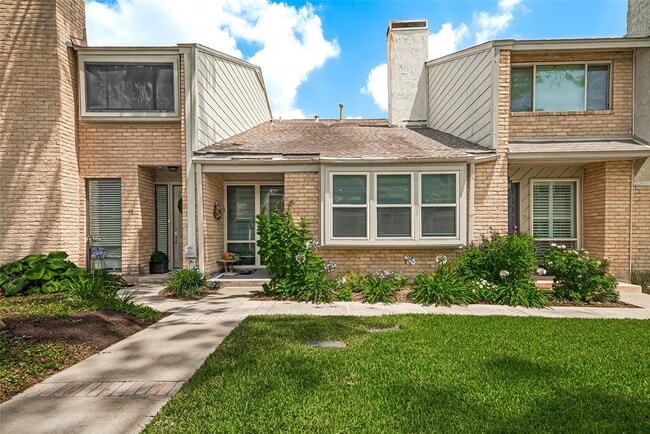 Photo - 12625 Memorial Dr Condo Unit 49