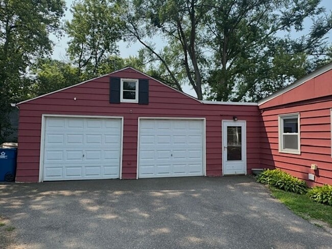 Photo - 205 Hamel Rd