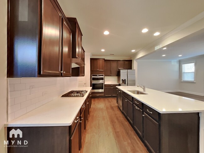 Photo - 3150 McMurtry St