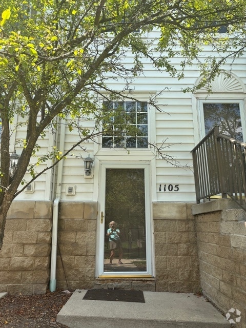 Building Photo - 1105 Freesia Ct Unit 690 Rental