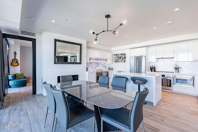 Photo - 4422 N 75th St Unit 5011