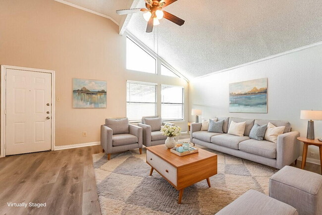Photo - 1411 Sandalwood Dr