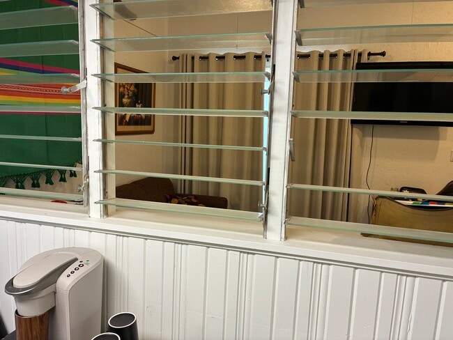 Photo - 112 E Scott St