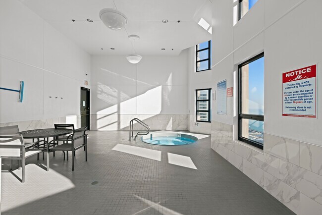 Photo - 401 E Ontario St Unidad 2409