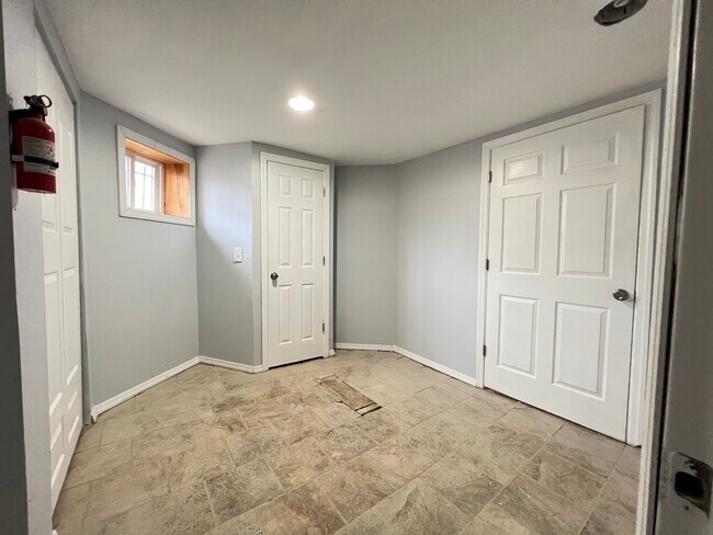 Photo - 41 Randolph Ave Unit Basement