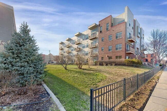 3310 Nicollet Ave