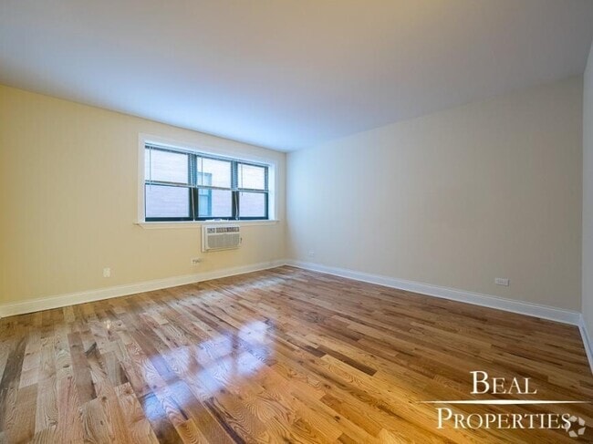 Building Photo - 0 bedroom in CHICAGO IL 60614 Unit 306 Rental