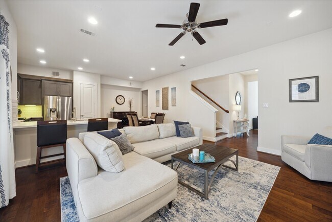 Photo - 8806 Hollister Pine Ct