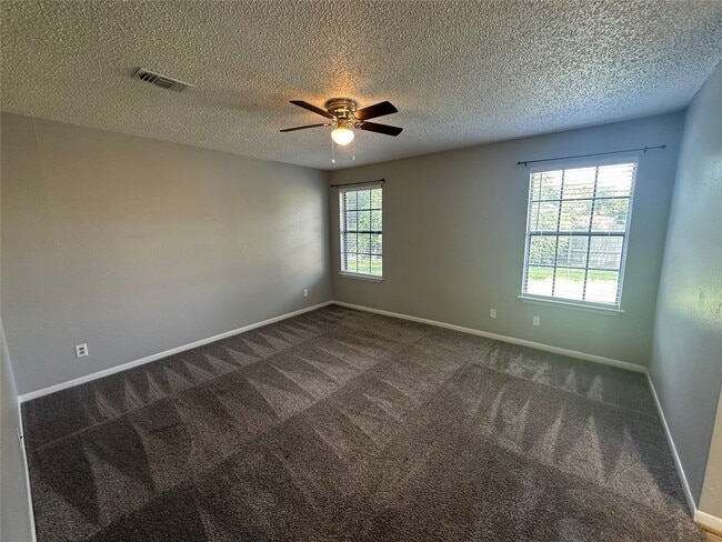 Photo - 10813 Scenic Dr