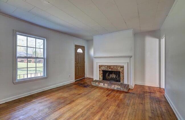 Photo - 2442 Tredway Dr