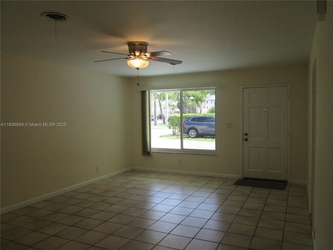 Photo - 4831 Bayview Dr Unit 1-2