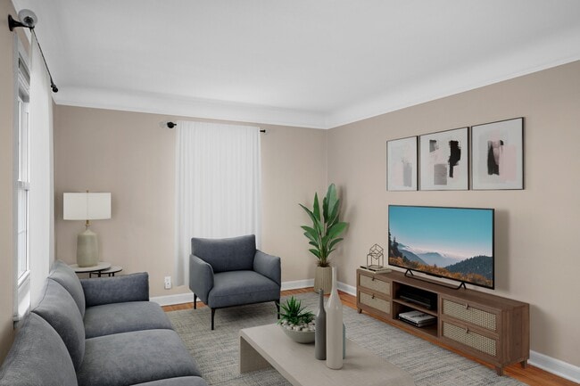 Photo - 2820 Idaho Ave S