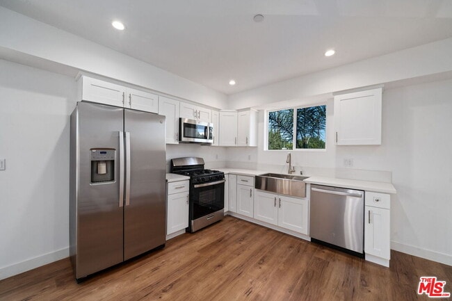 Photo - 6338 Beck Ave
