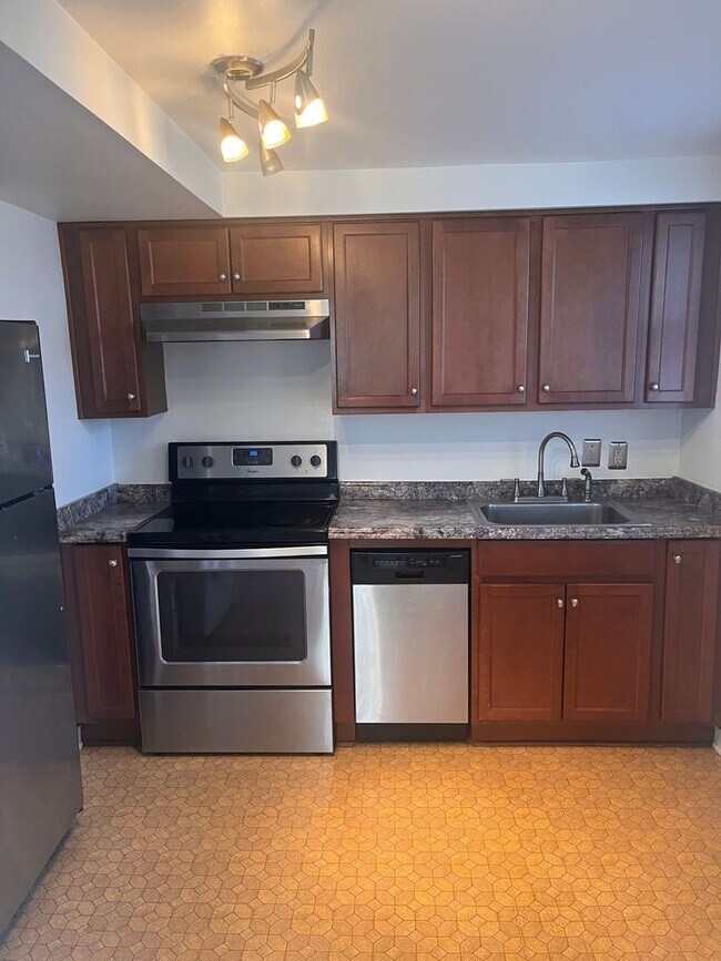 Photo - 1900 Smallwood Dr