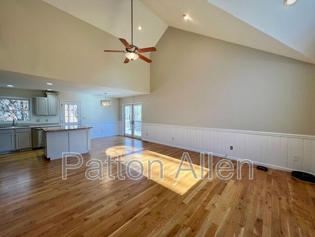 Photo - 212 Appleton Dr