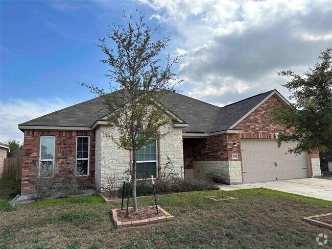 Building Photo - 1555 Twin Estates Dr Rental