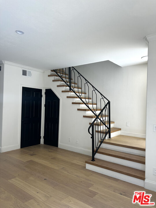 108 Orlando Ave Unit 4