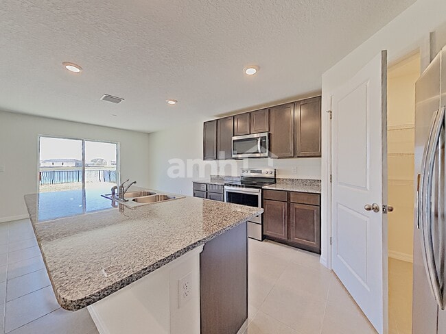 10311 Charlotte Dr.