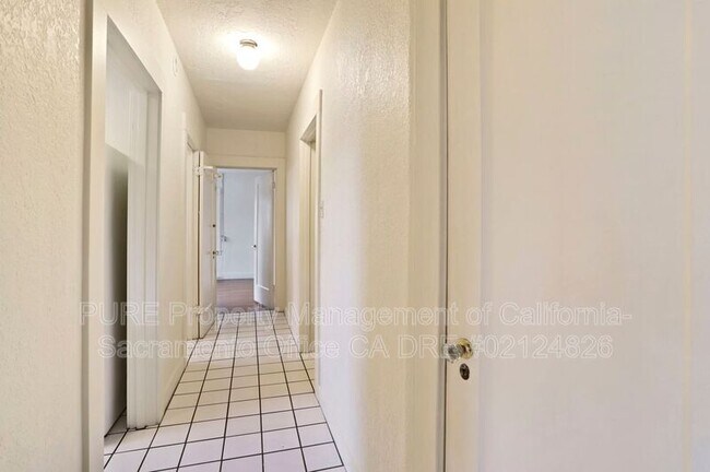 Photo - 2700 T St