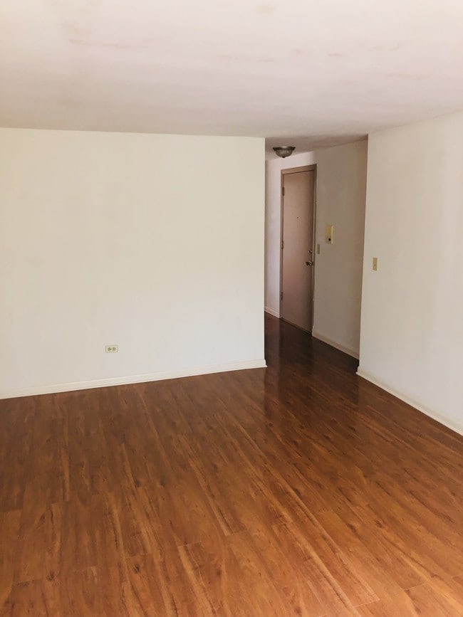 Photo - 1471 Ashland Ave Unit 8