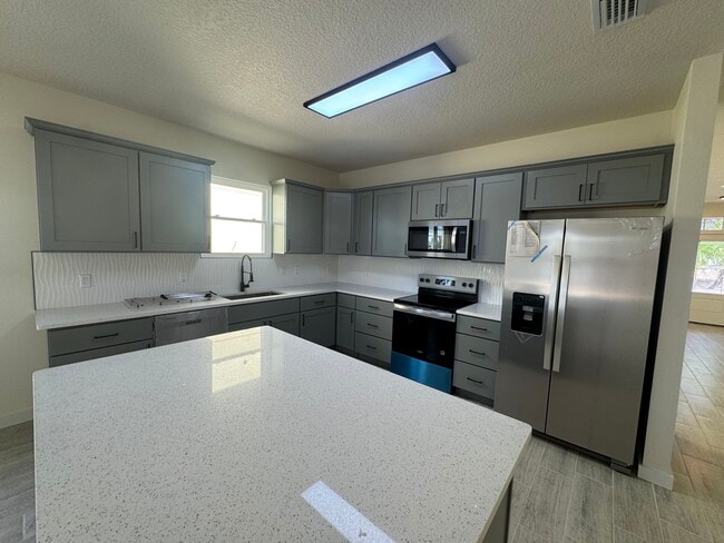 Photo - 839 Knollwood Dr